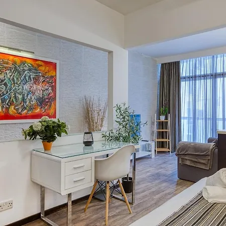 Stylish 1bedroom In The Heart Of St Julians 403
